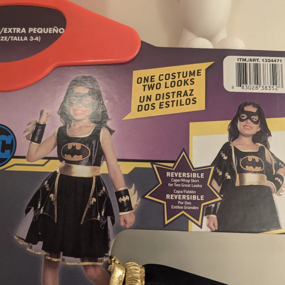 🎃Batgirl Costume Gold & Black Reversible Cape/Mask/Dress/Gauntlets Sz 5-6 NWT
